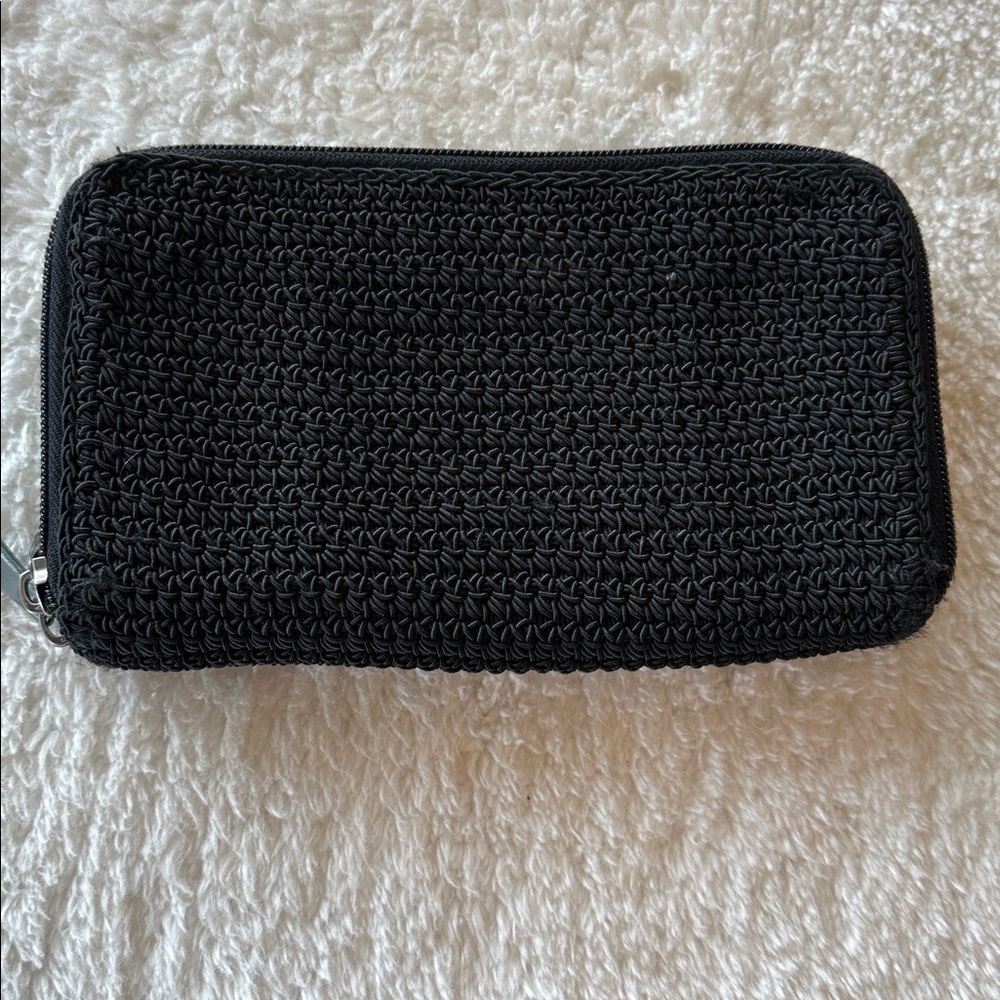 Nwot. Crocheted wallet